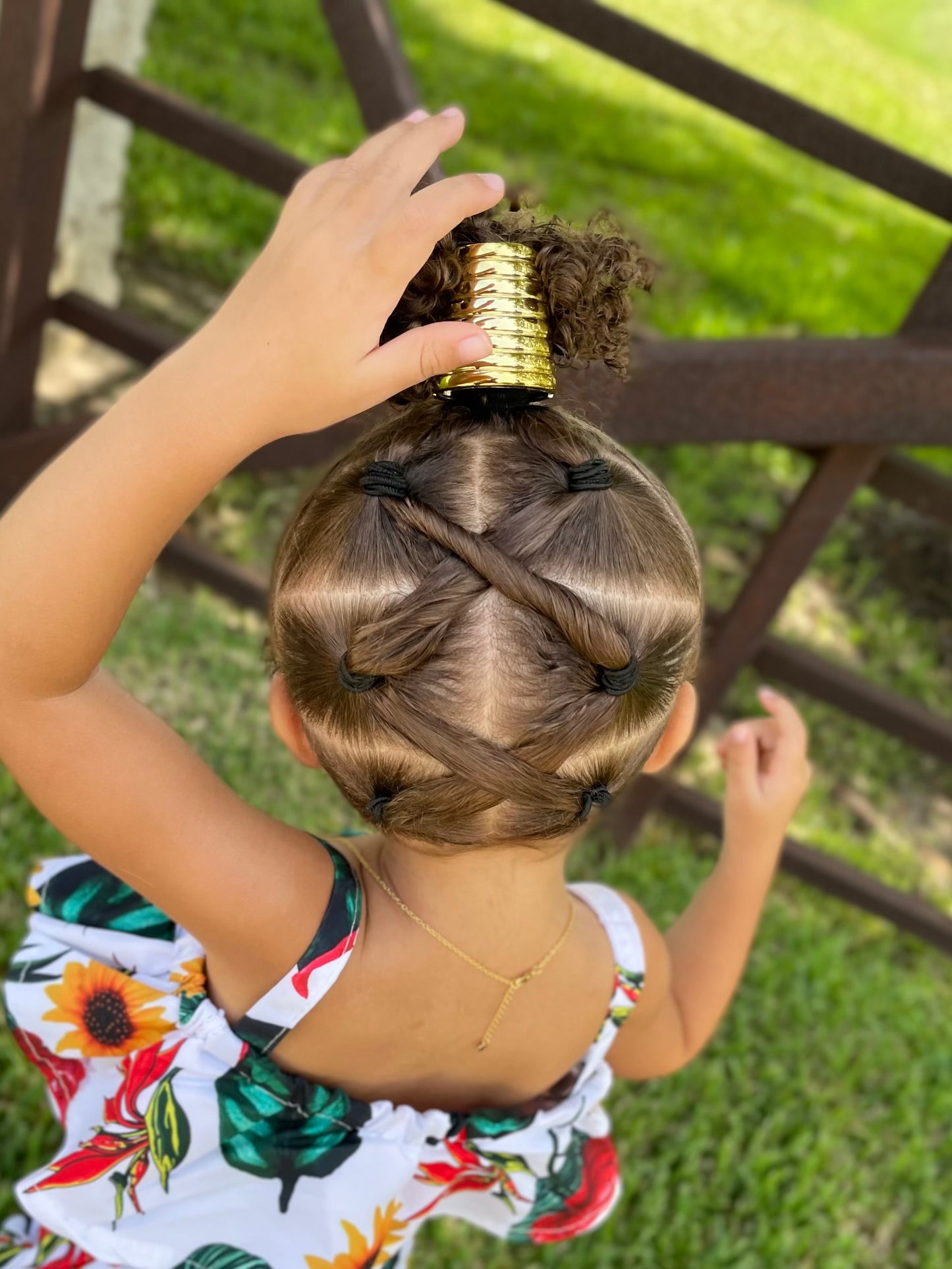 Gold Genie Hair Clamp Ponytail Holder