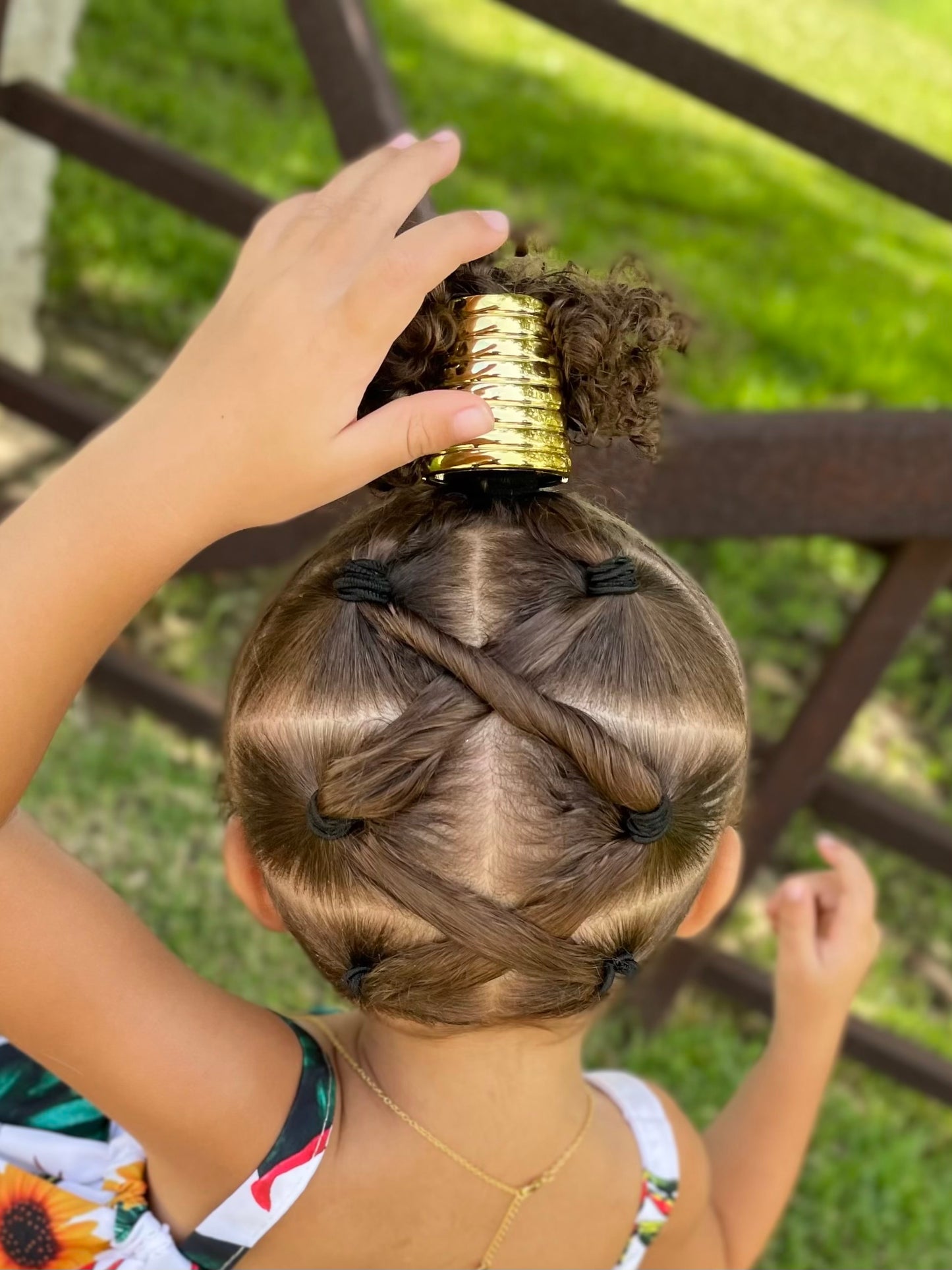 Gold Genie Hair Clamp Ponytail Holder